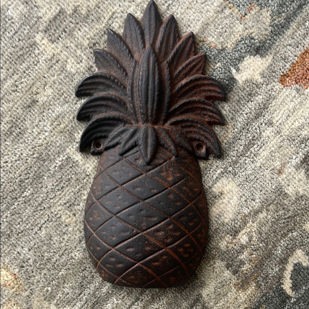 Decorative Brown Pineapple Wall Hanging